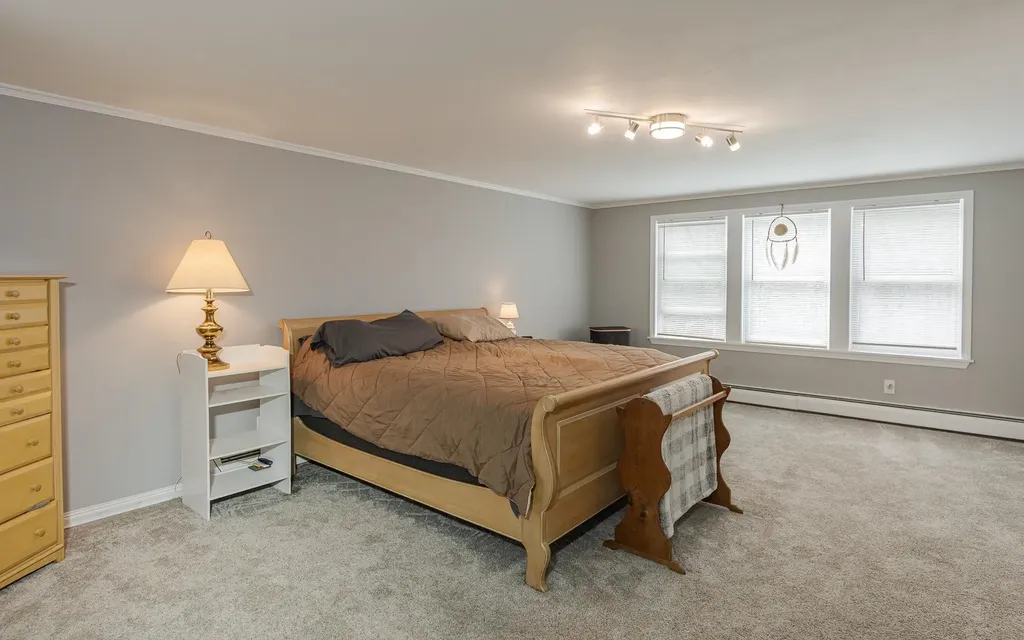 147 Pleasant View Lane Chester VT 05143