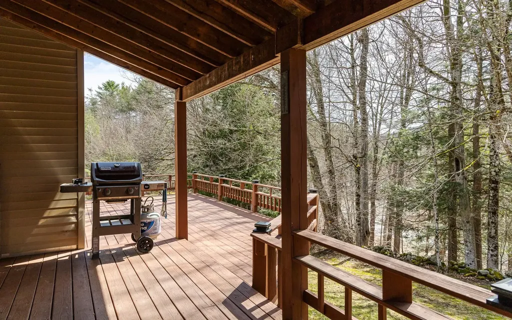 147 Pleasant View Lane Chester VT 05143