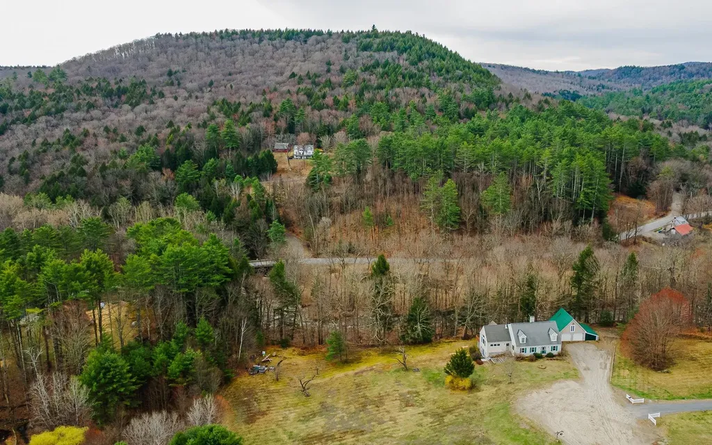 147 Pleasant View Lane Chester VT 05143