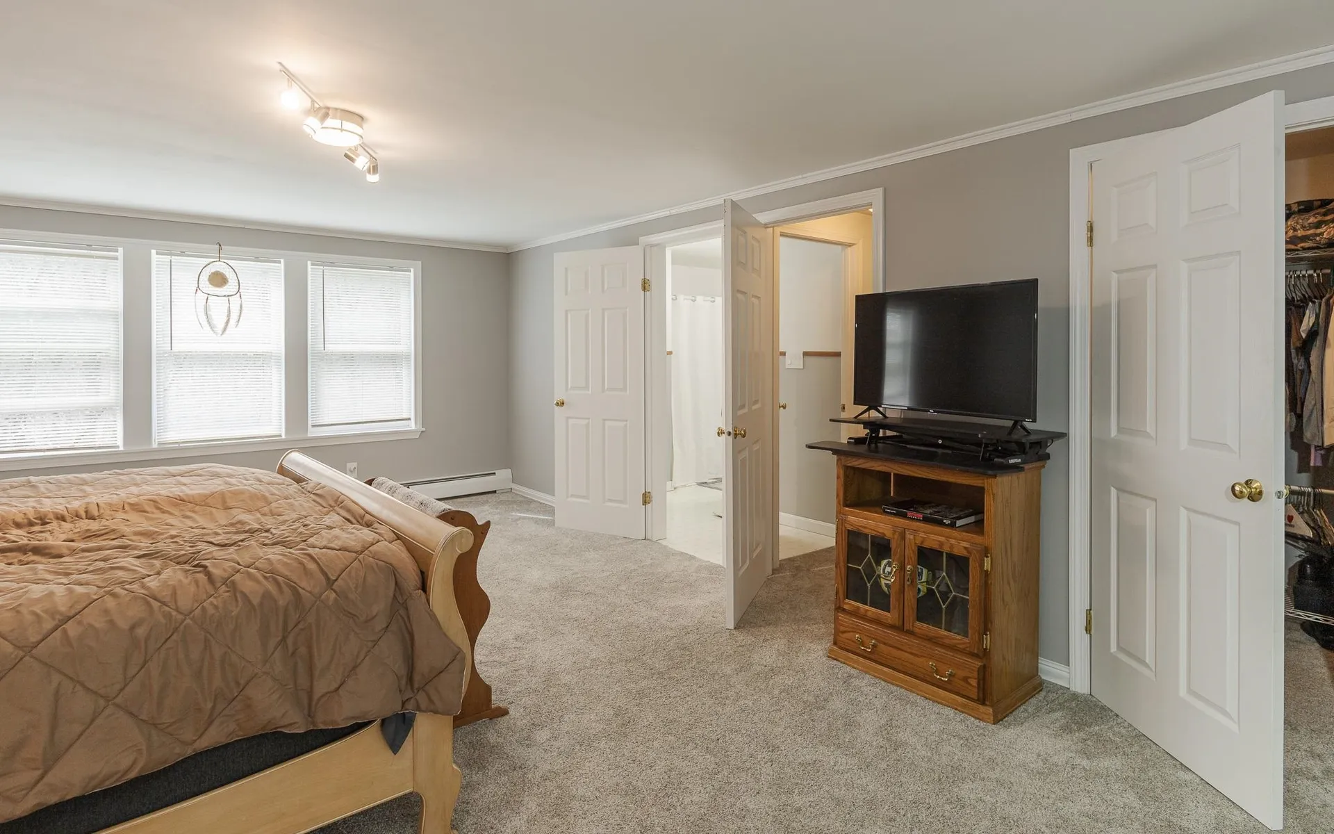 147 Pleasant View Lane Chester VT 05143