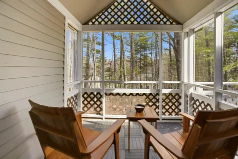 67 Cherry Hollow Road Nashua NH 03062