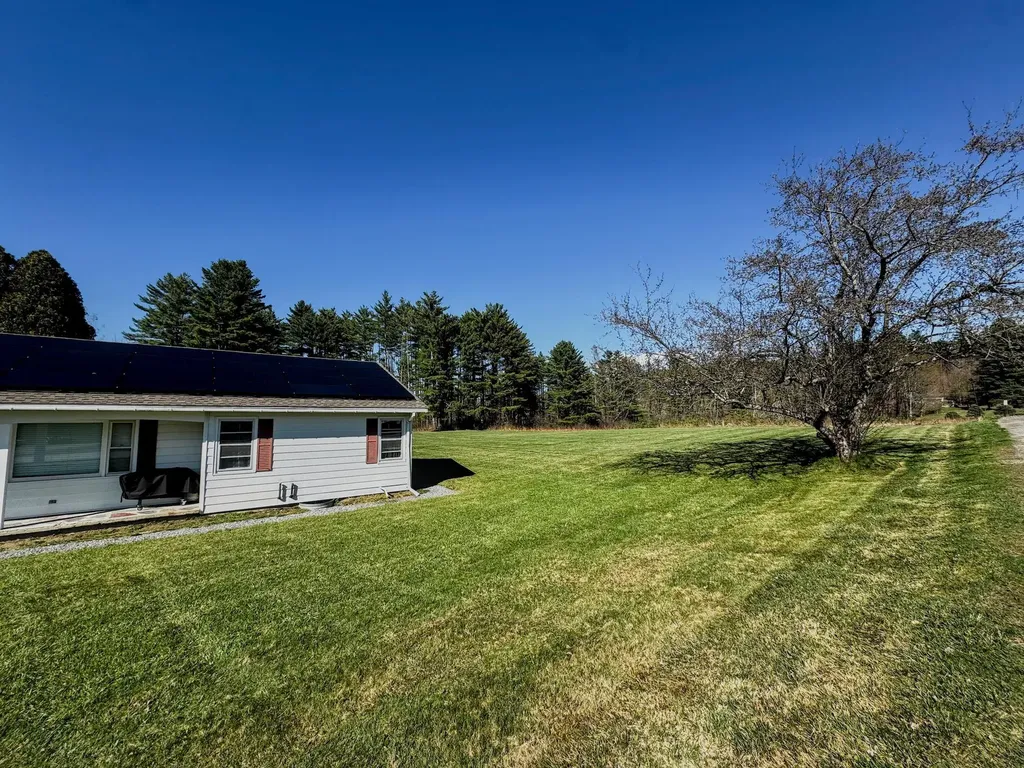 105 Schoolhouse Road Pownal VT 05261