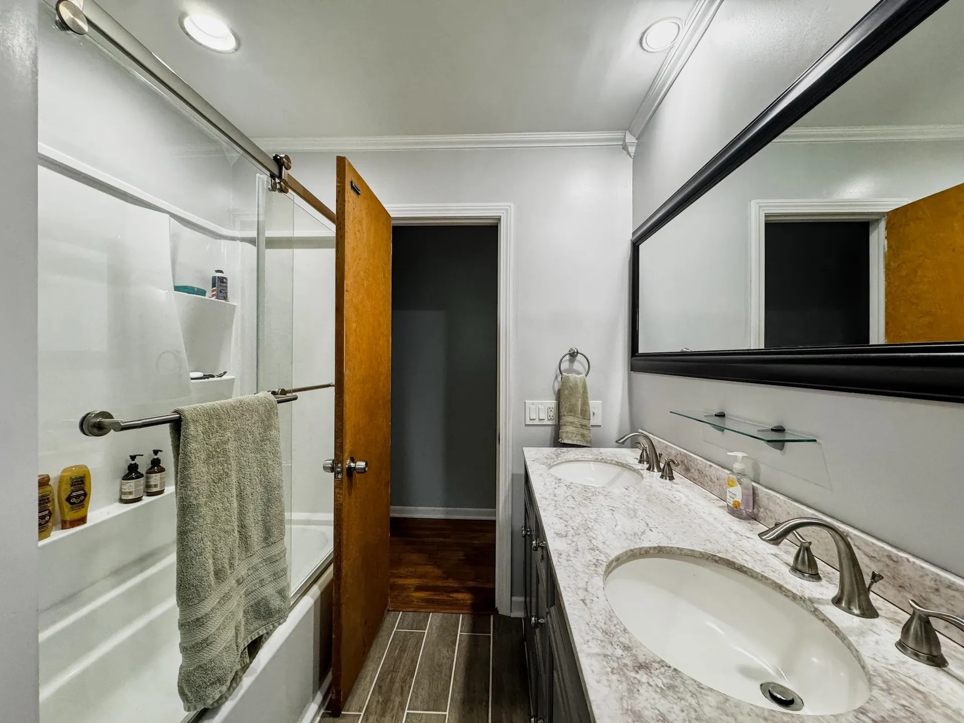 105 Schoolhouse Road Pownal VT 05261