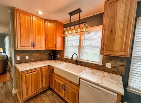 105 Schoolhouse Road Pownal VT 05261