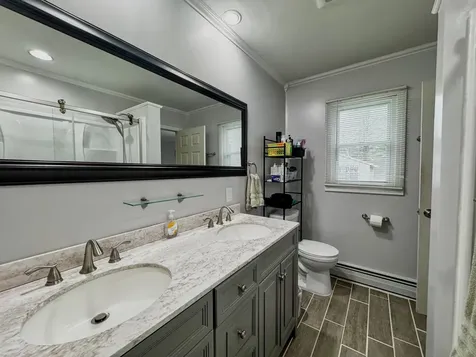 105 Schoolhouse Road Pownal VT 05261