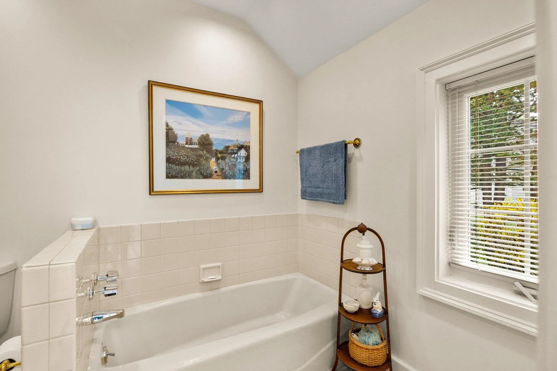 25 Peninsula Drive Stratham NH 03885