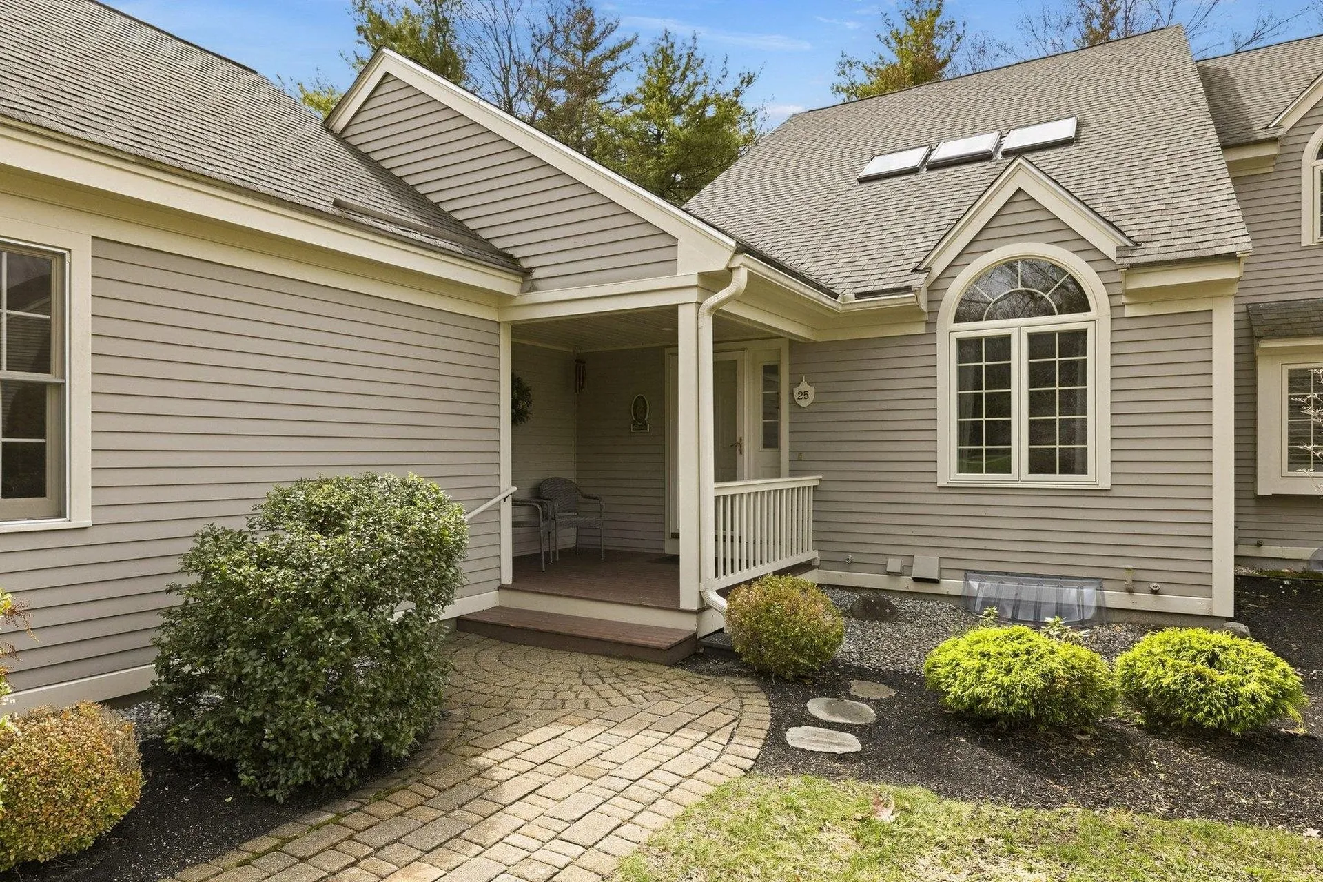 25 Peninsula Drive Stratham NH 03885