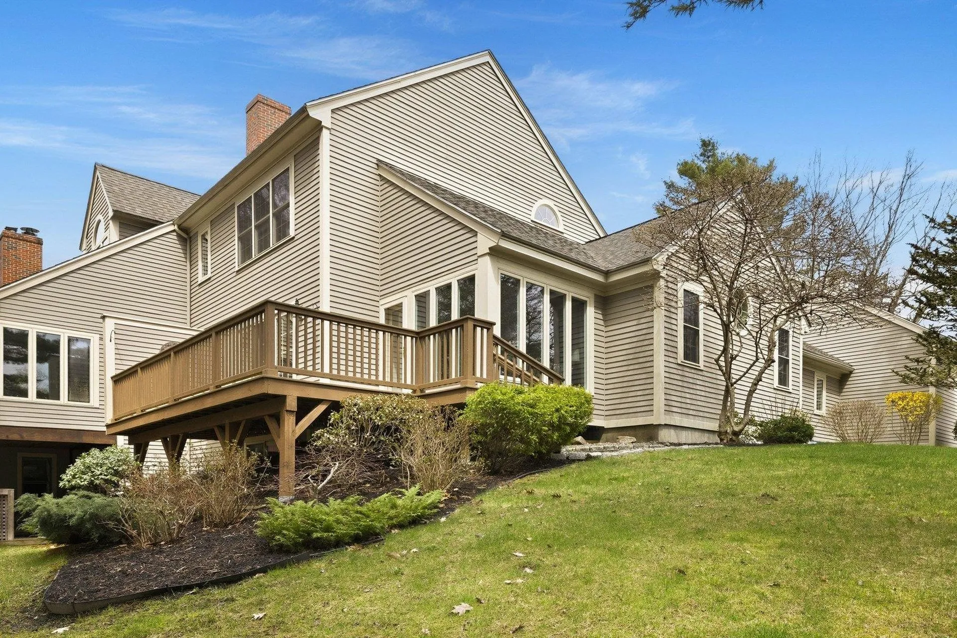 25 Peninsula Drive Stratham NH 03885