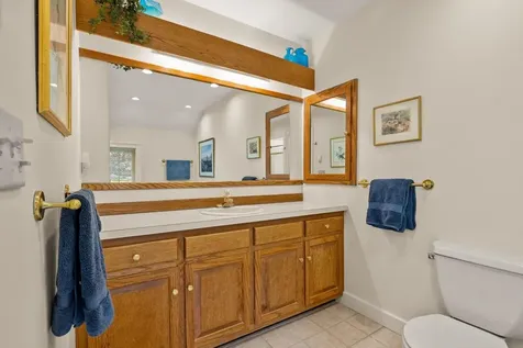 25 Peninsula Drive Stratham NH 03885