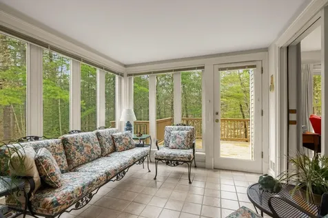25 Peninsula Drive Stratham NH 03885