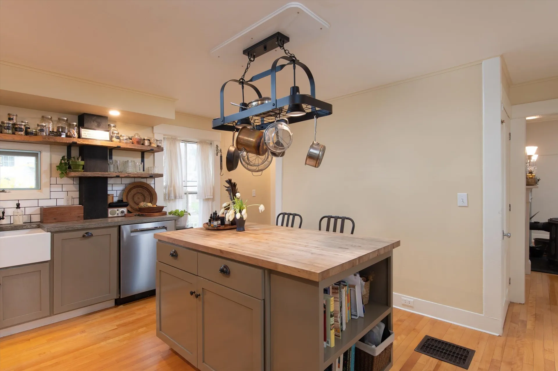 192 Western Avenue Brattleboro VT 05301
