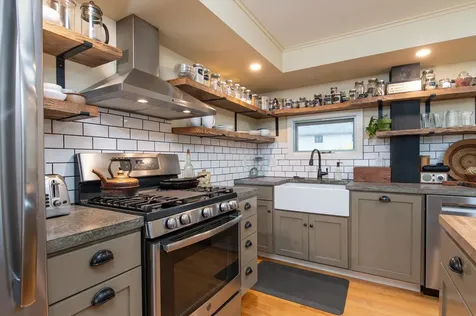 192 Western Avenue Brattleboro VT 05301