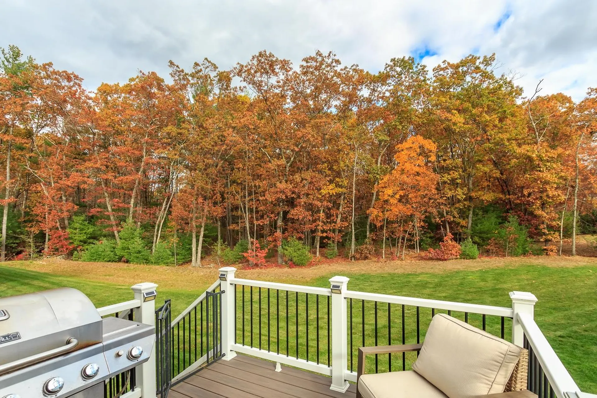 2 Del Ray Drive Windham NH 03087