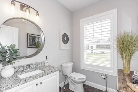 2 Del Ray Drive Windham NH 03087