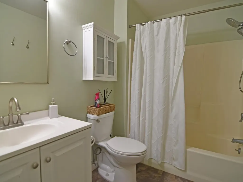 243 Hildred Drive Burlington VT 05401