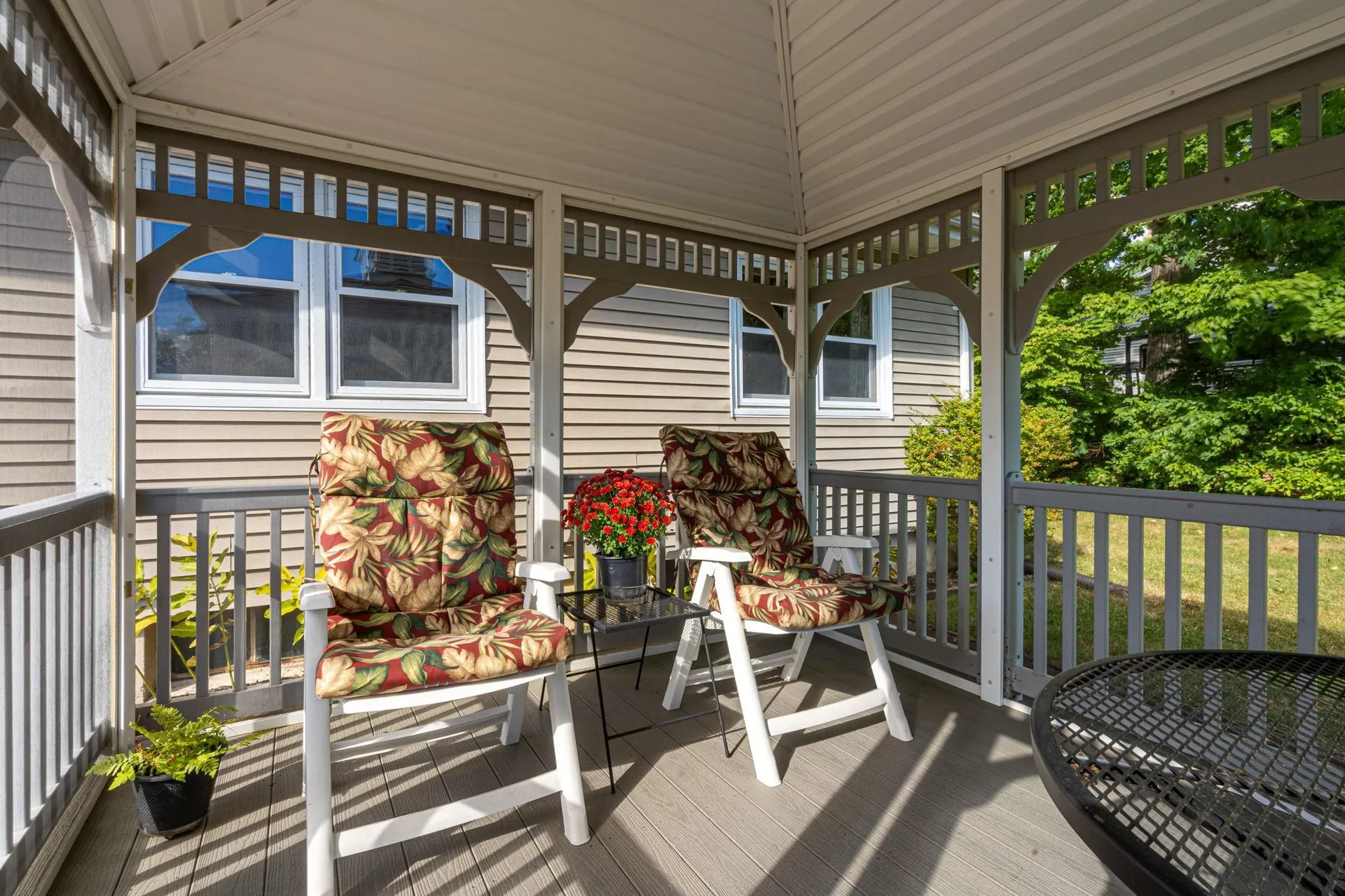 18 Center Circle Plaistow NH 03865