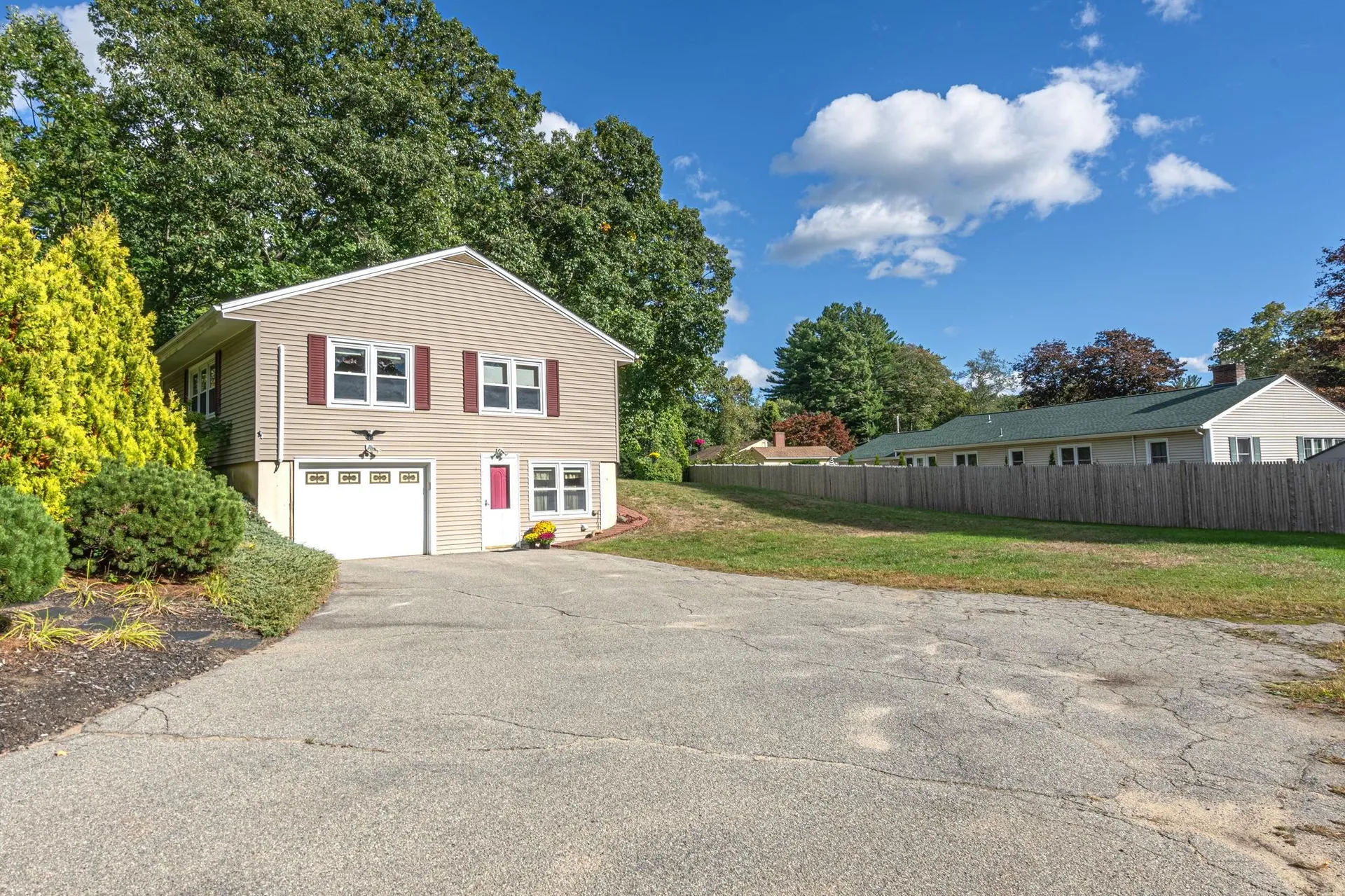 18 Center Circle Plaistow NH 03865