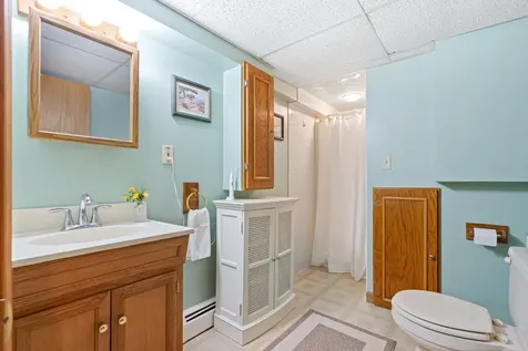 18 Center Circle Plaistow NH 03865