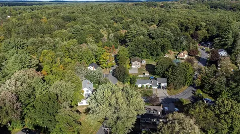 18 Center Circle Plaistow NH 03865