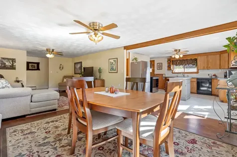 18 Center Circle Plaistow NH 03865