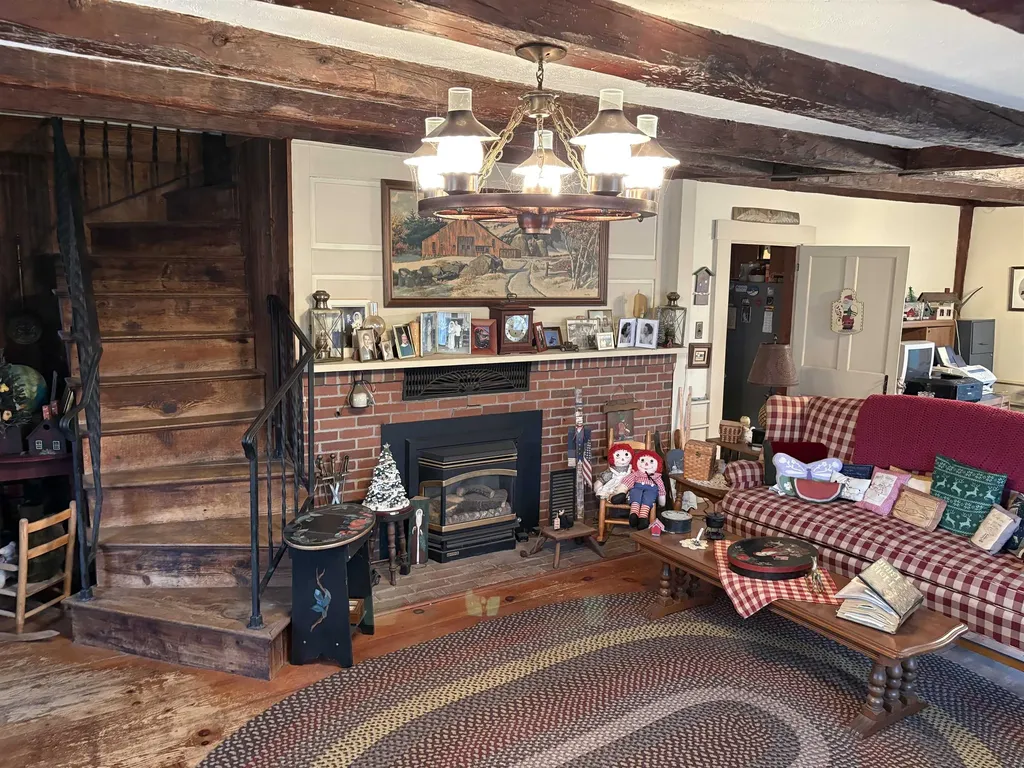 76 Pierce Road Barrington NH 03825
