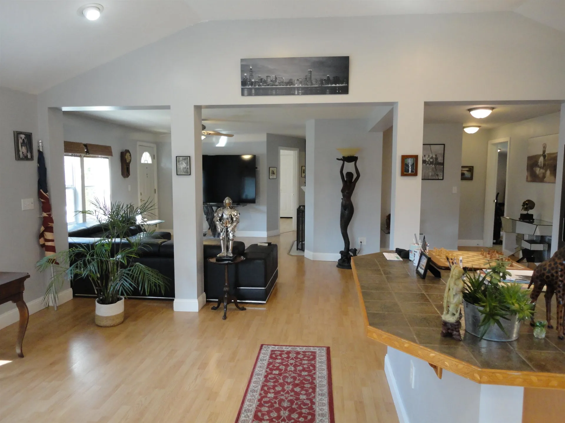 13 Hall Road Londonderry NH 03053