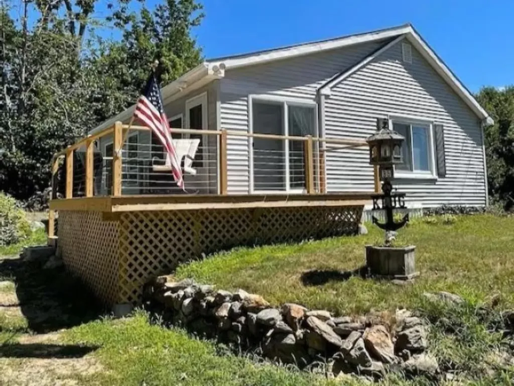 35 Lake Road Epsom NH 03234