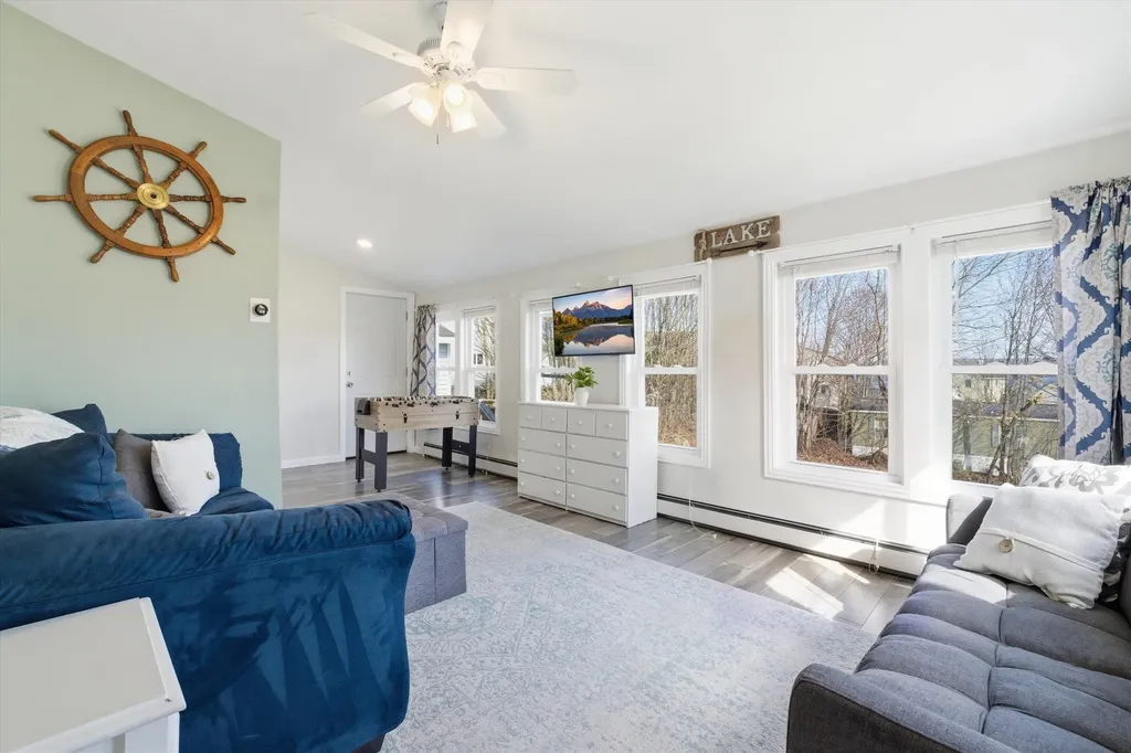 35 Lake Road Epsom NH 03234