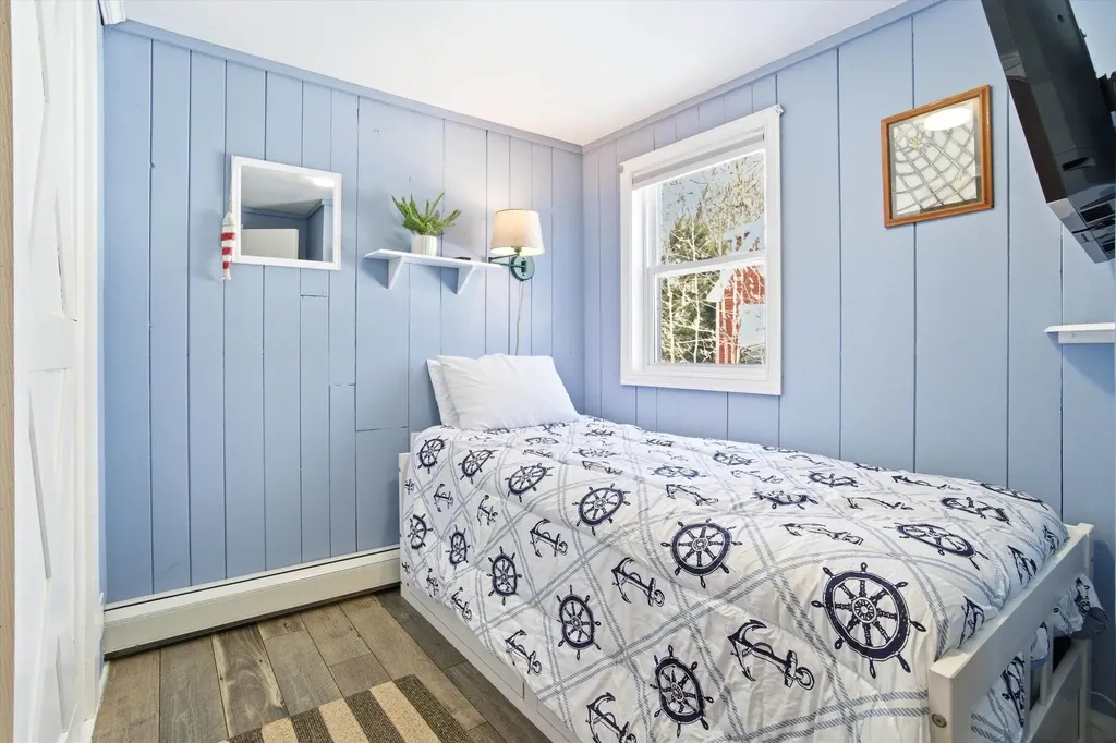 35 Lake Road Epsom NH 03234