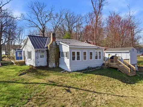 35 Lake Road Epsom NH 03234