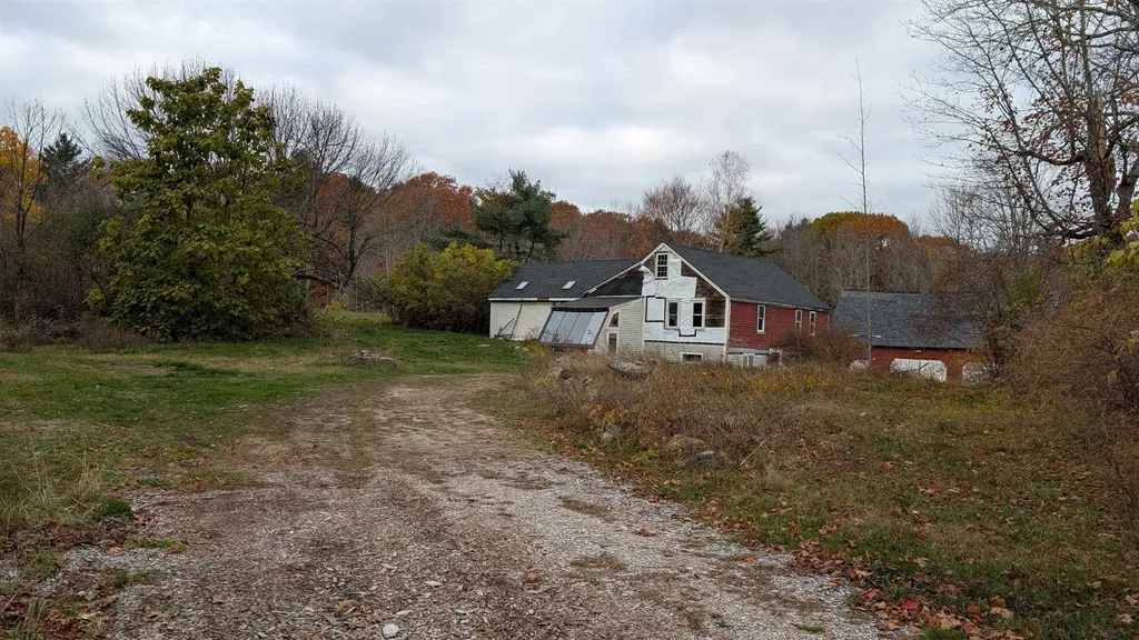281 Hodgdon Road Weare NH 03281