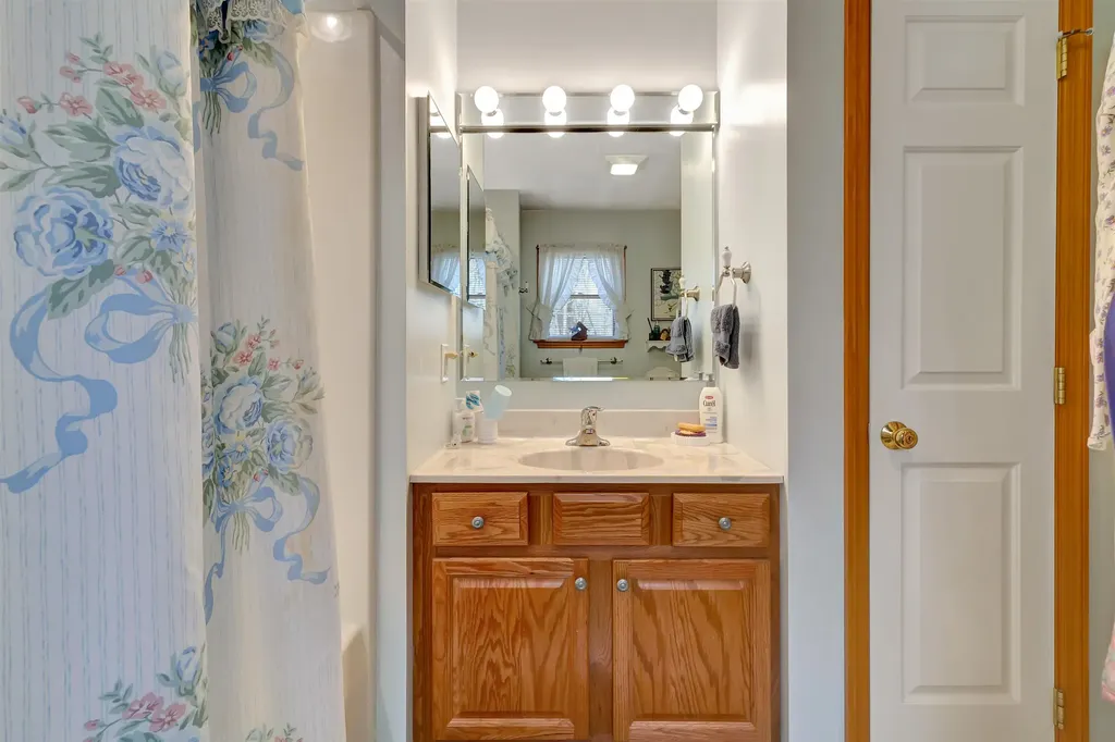 1229 Sheldon Hill Road Wardsboro VT 05355