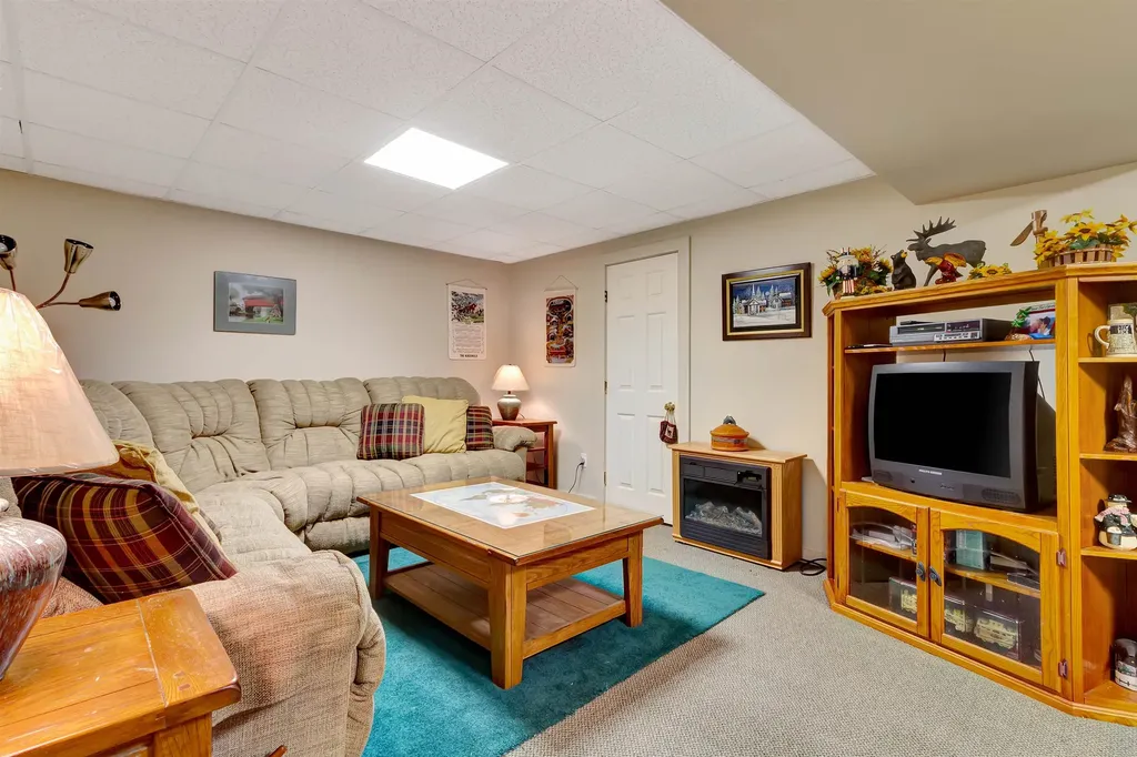 1229 Sheldon Hill Road Wardsboro VT 05355