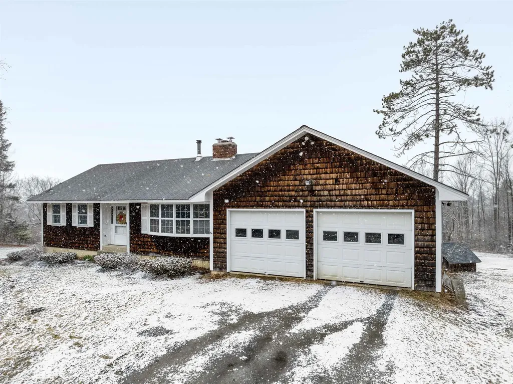 1974 Bliss Road East Montpelier VT 05602