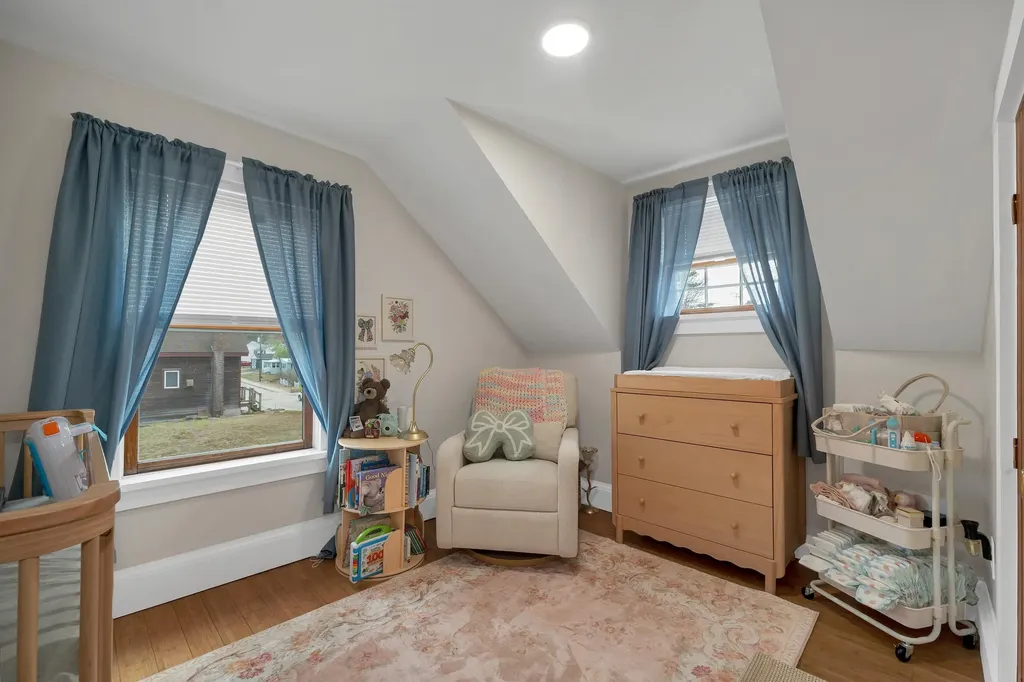256 Pine Street Laconia NH 03246