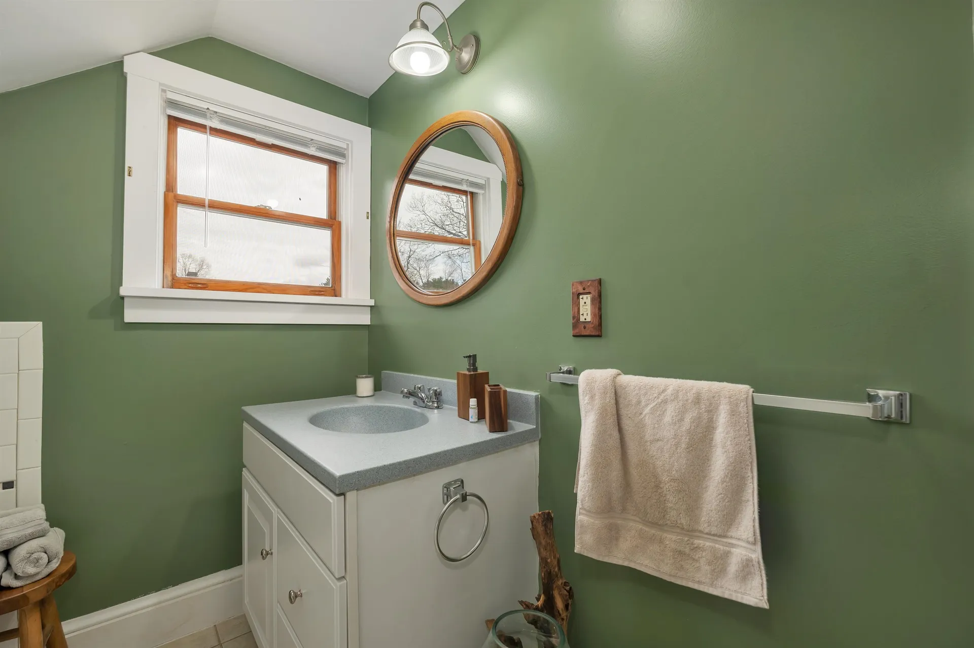 256 Pine Street Laconia NH 03246