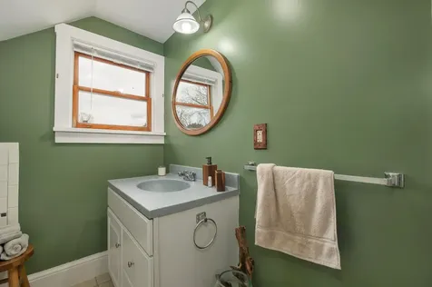256 Pine Street Laconia NH 03246