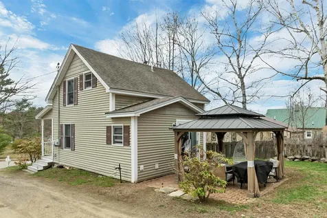 256 Pine Street Laconia NH 03246
