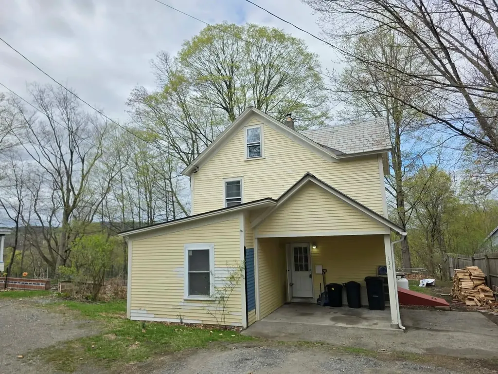 134 Washington Street Brattleboro VT 05301