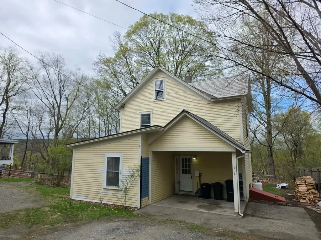 134 Washington Street Brattleboro VT 05301