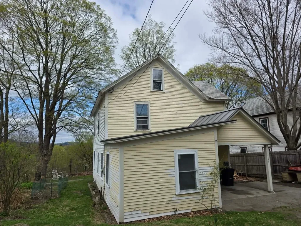 134 Washington Street Brattleboro VT 05301