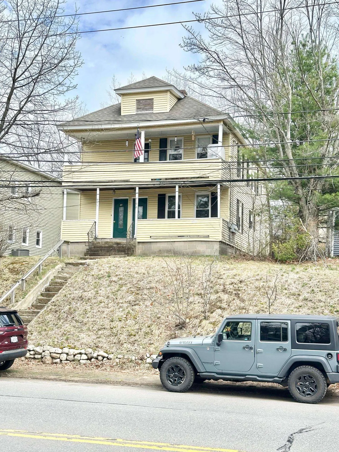 477-479 Calef Road Manchester NH 03103