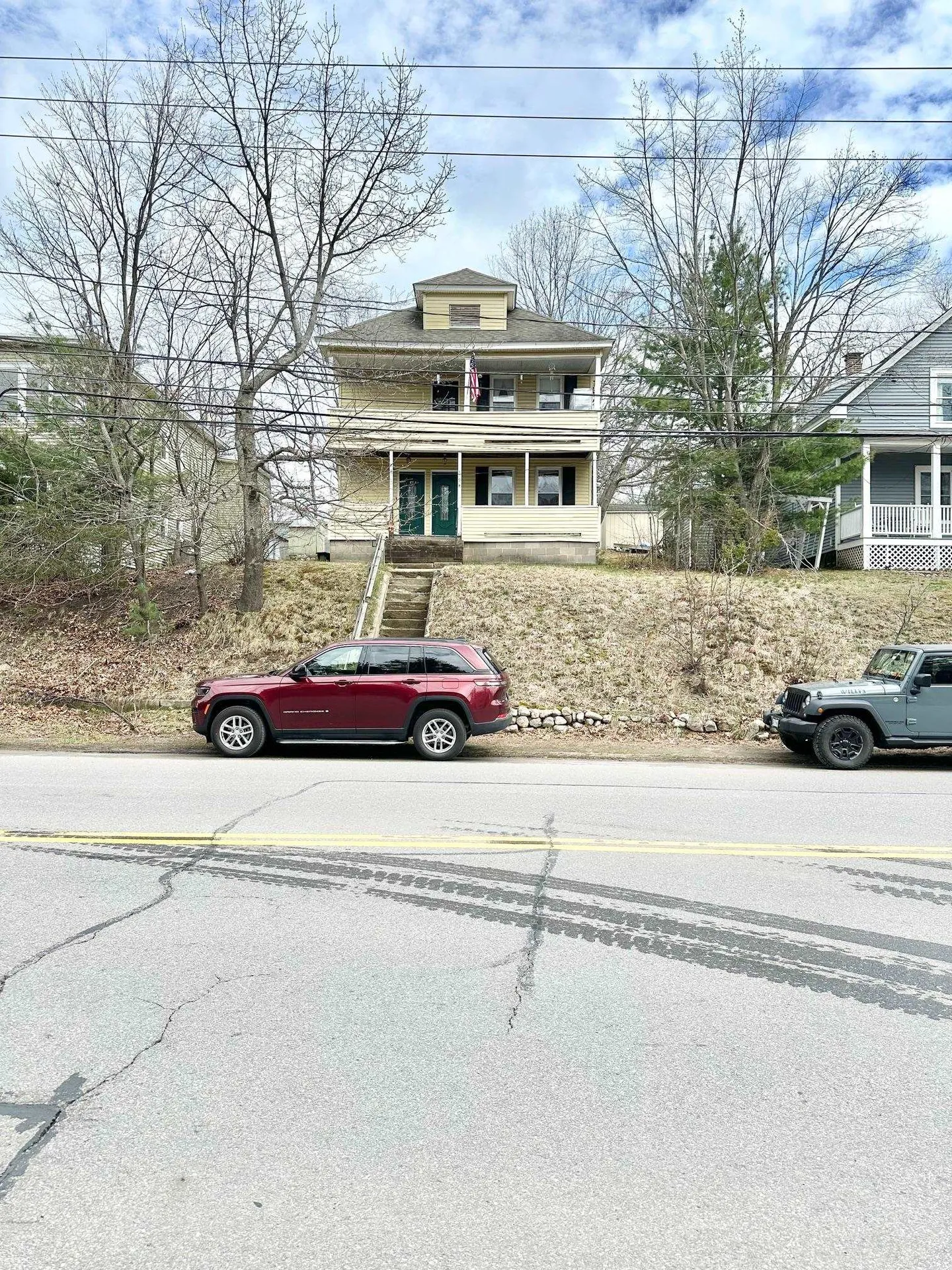 477-479 Calef Road Manchester NH 03103