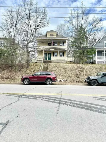 477-479 Calef Road Manchester NH 03103