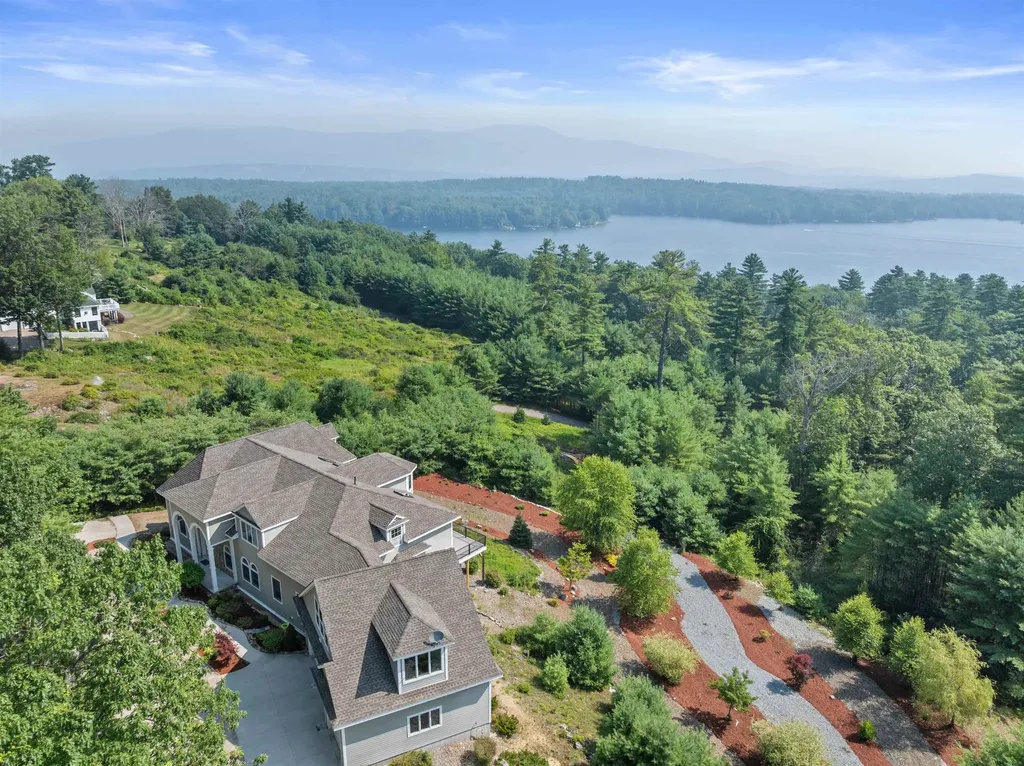 42 High Ridge Road Moultonborough NH 03254