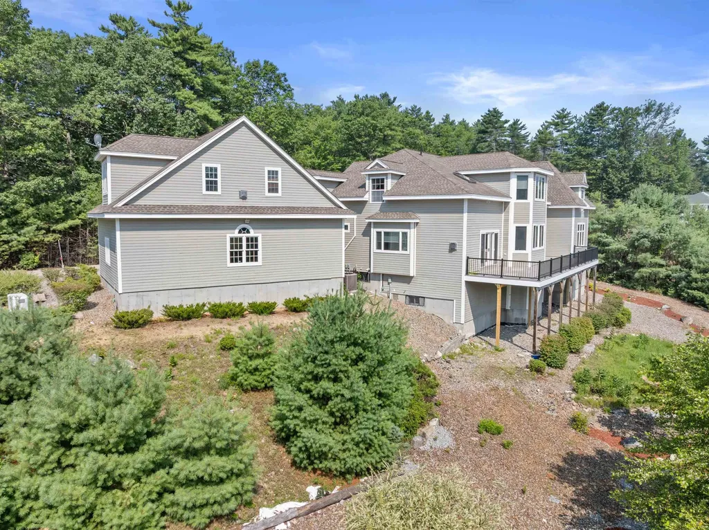 42 High Ridge Road Moultonborough NH 03254