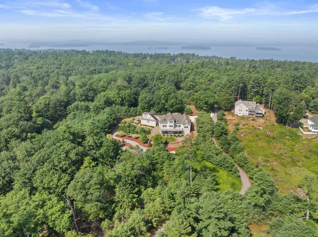 42 High Ridge Road Moultonborough NH 03254