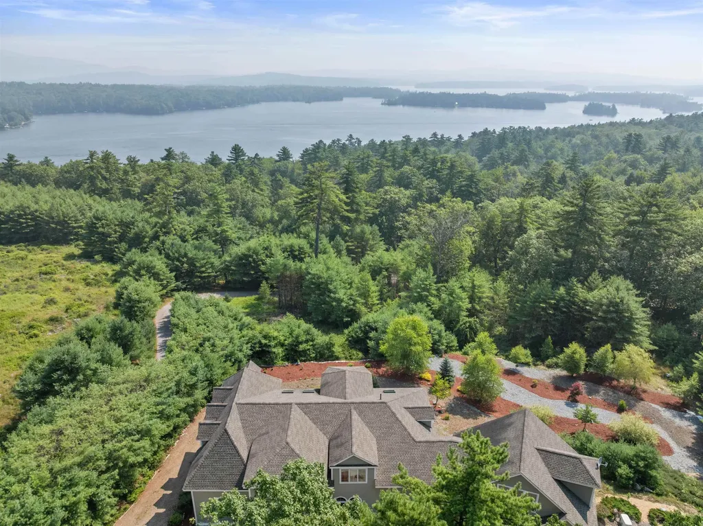 42 High Ridge Road Moultonborough NH 03254