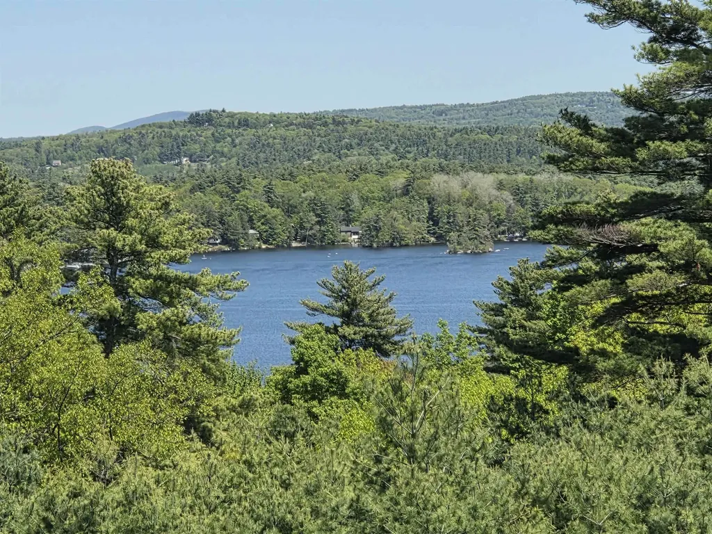 42 High Ridge Road Moultonborough NH 03254