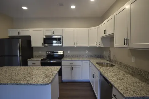 217 Rockingham Road Londonderry NH 03053